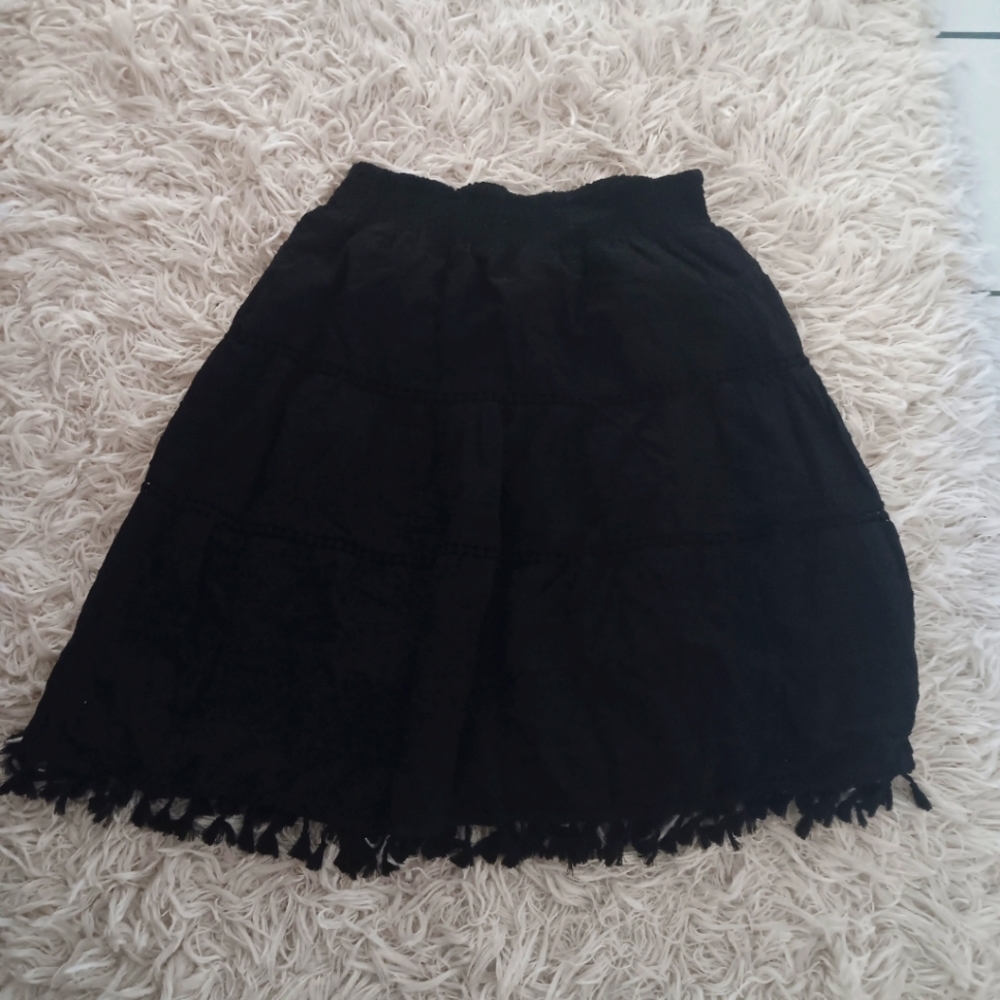 New With Tag Solitaire Black Tassled Embroidered Pull On Skirt, Xl